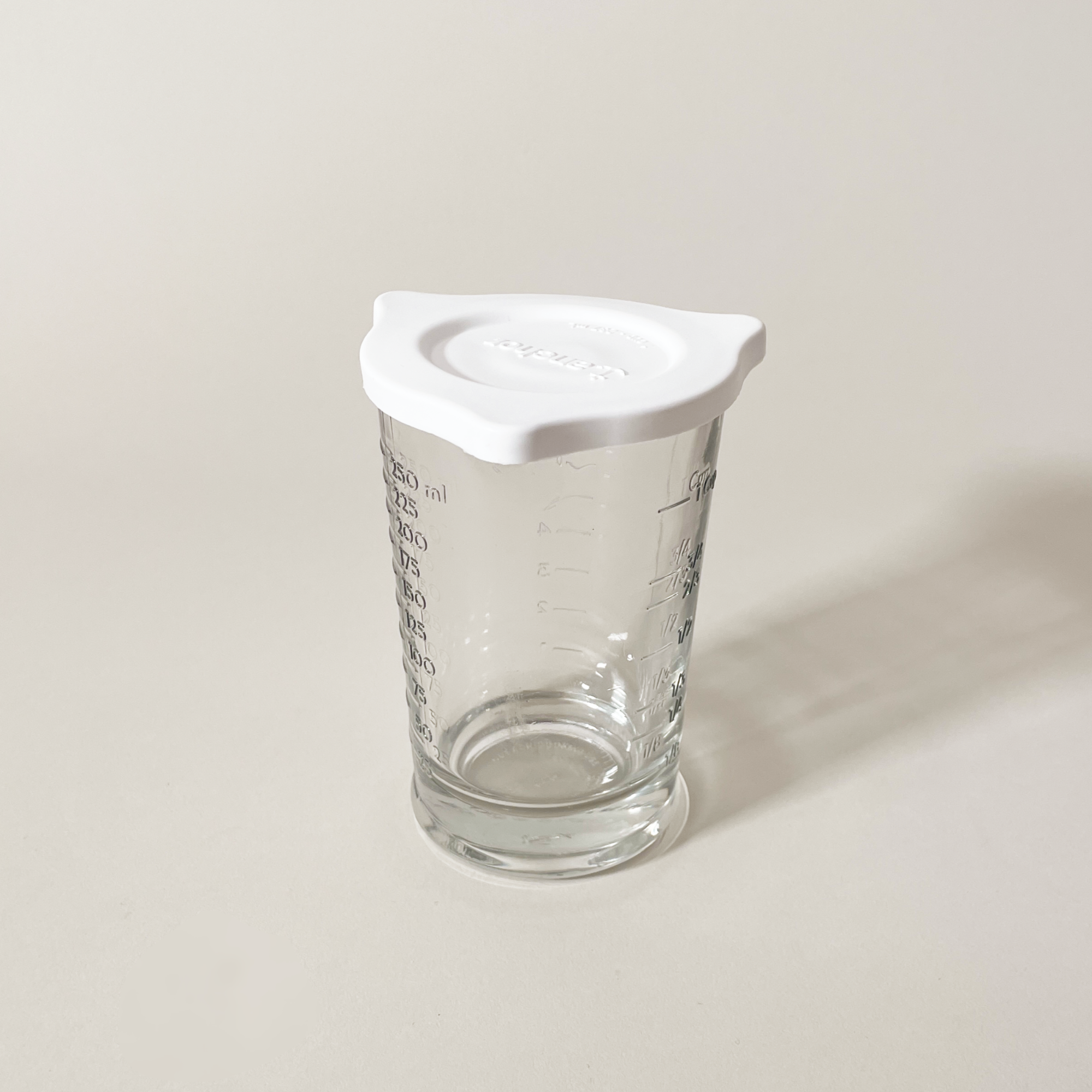 Fox Run Brands Anchor Hocking Triple Pour Measuring Glass with Lid