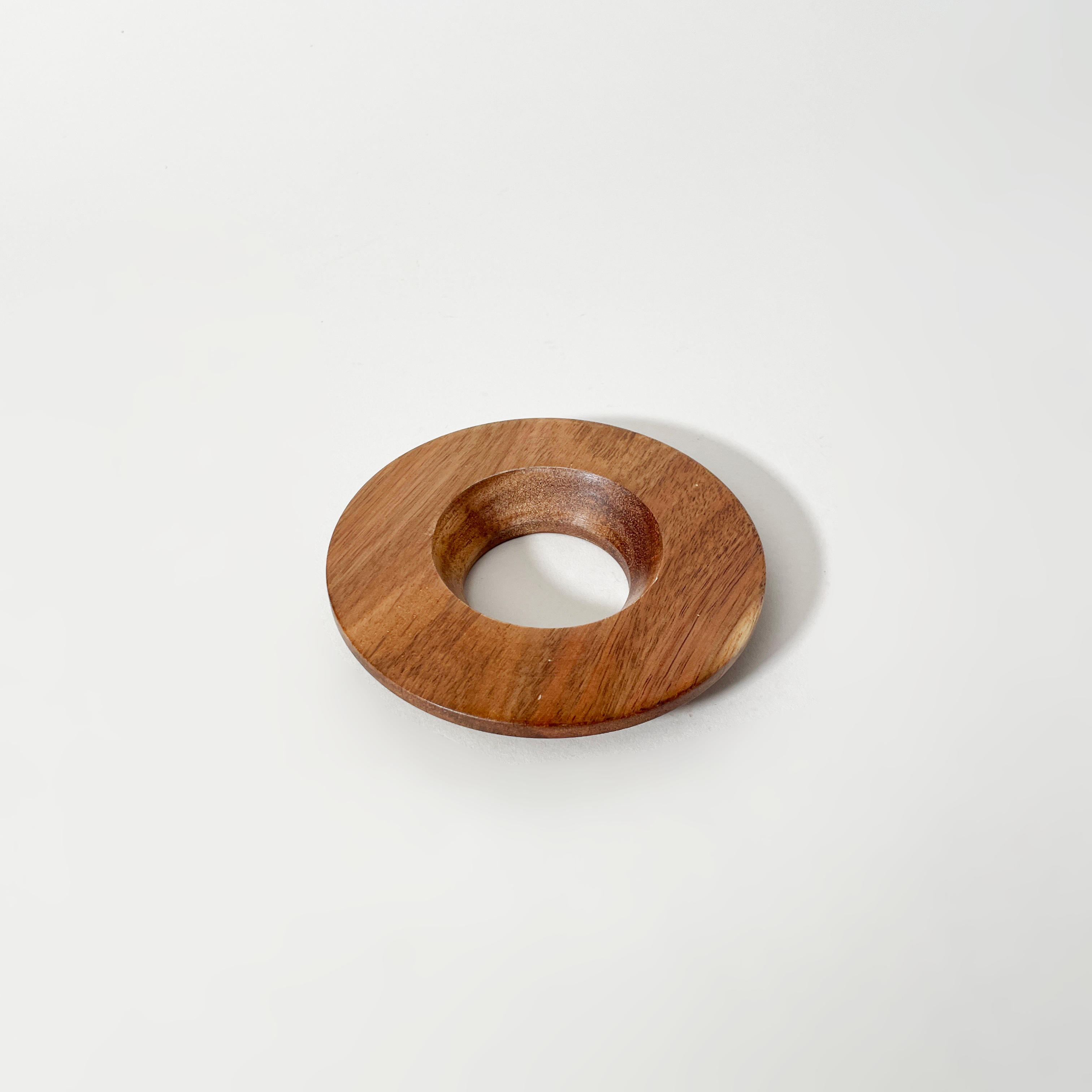 LOIS The Store Acacia Wood Coffee Dripper Holder