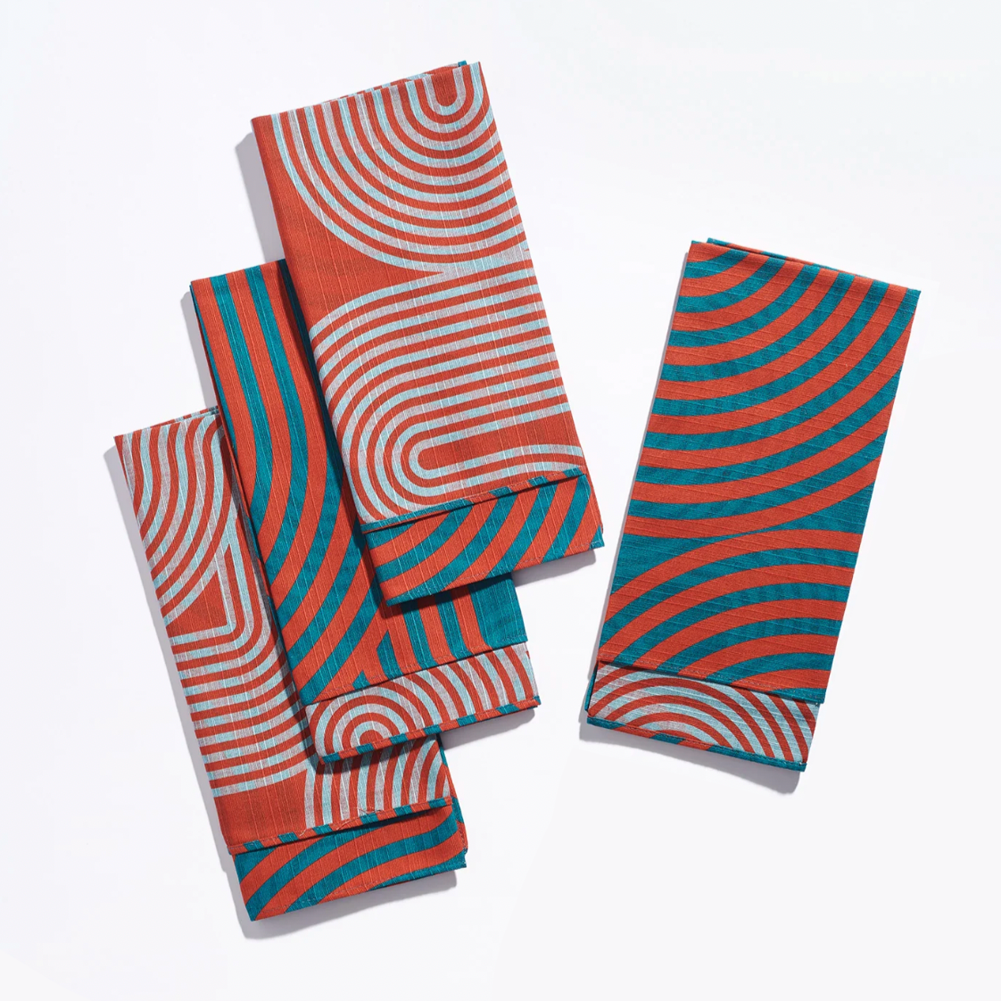 Tortuga Forma Double-Sided Dinner Napkin Set, Garnet Comb - 100% Cotton Shantung, 18.9" x 18.9"