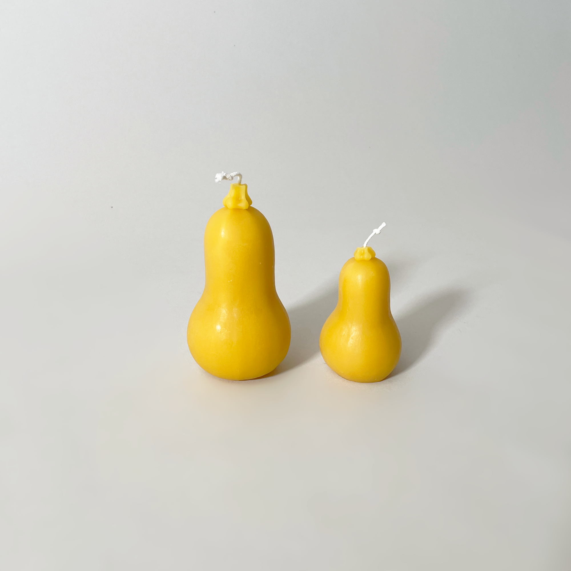 Artifaqt Butternut Squash-Shaped Pure & Aromatic Beeswax Candle, Large & Small