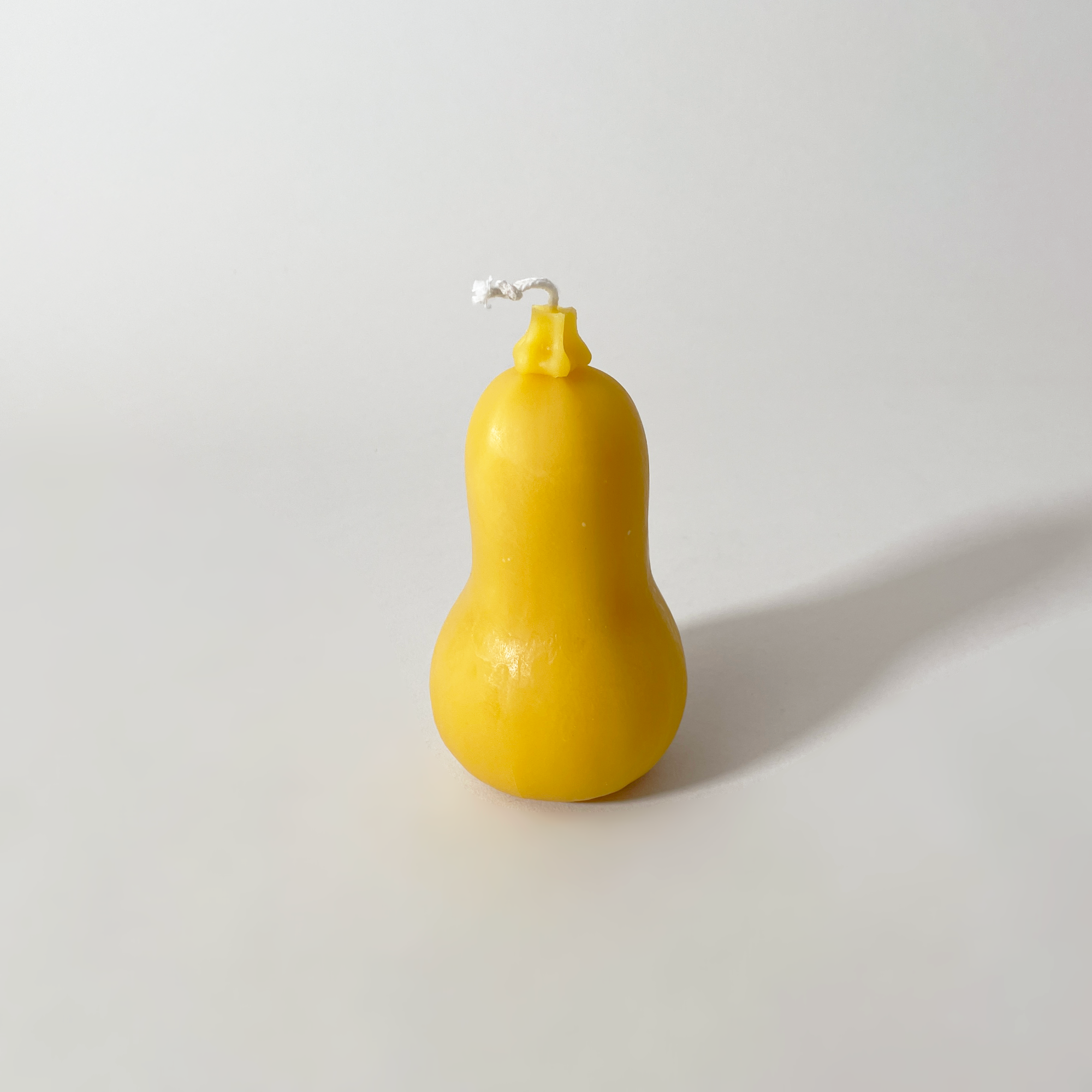 Artifaqt Butternut Squash-Shaped Pure & Aromatic Beeswax Candle, Large