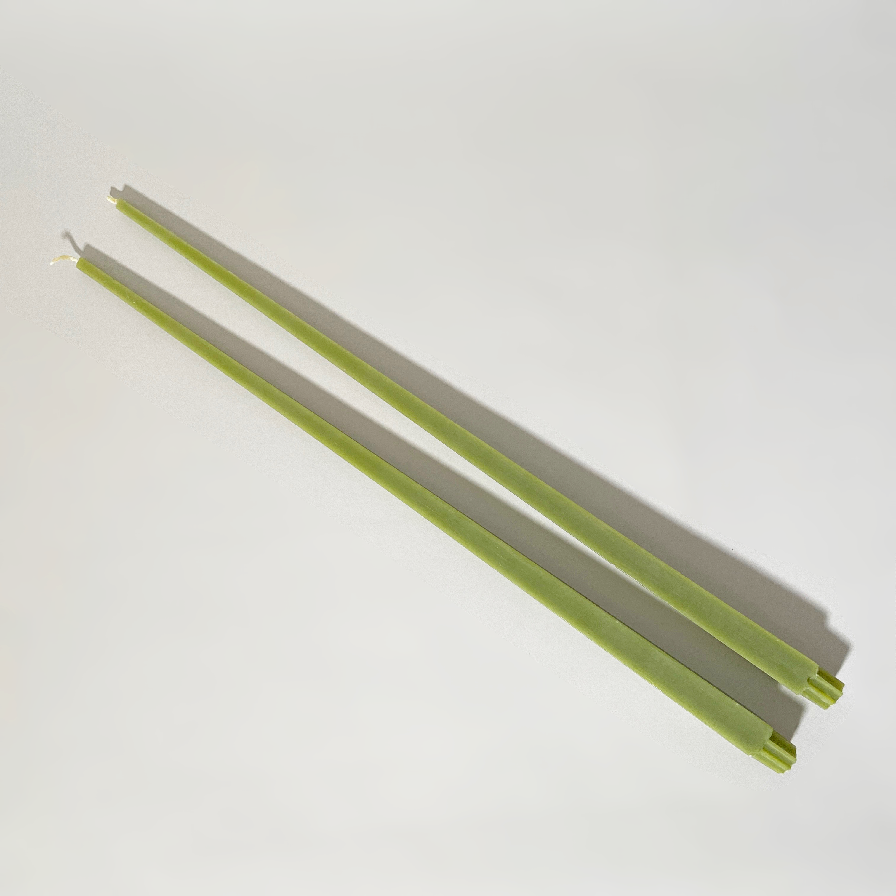 20" Beeswax Taper Candles, Set of 2