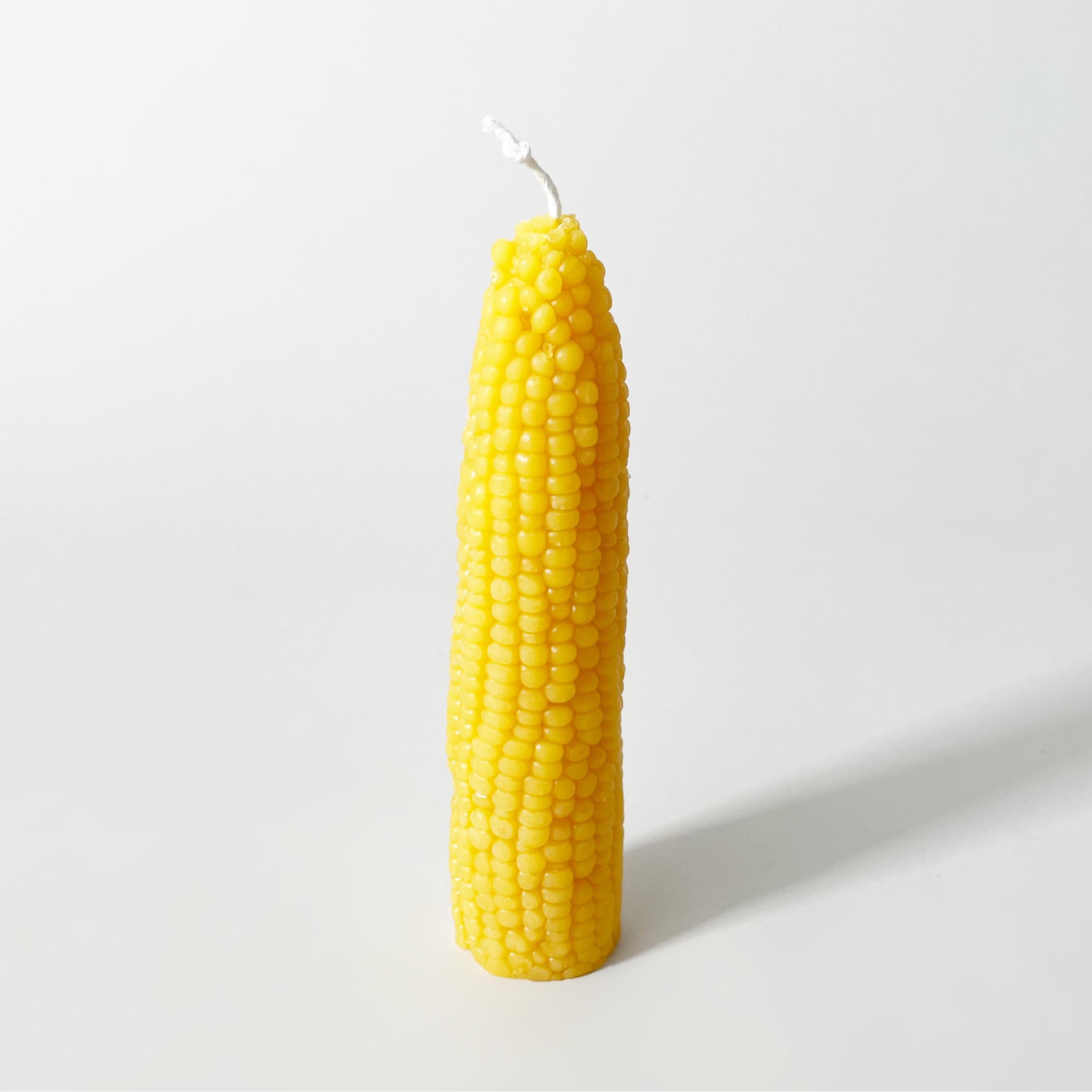 Artifaqt Corn-Shaped Pure & Aromatic Beeswax Candle