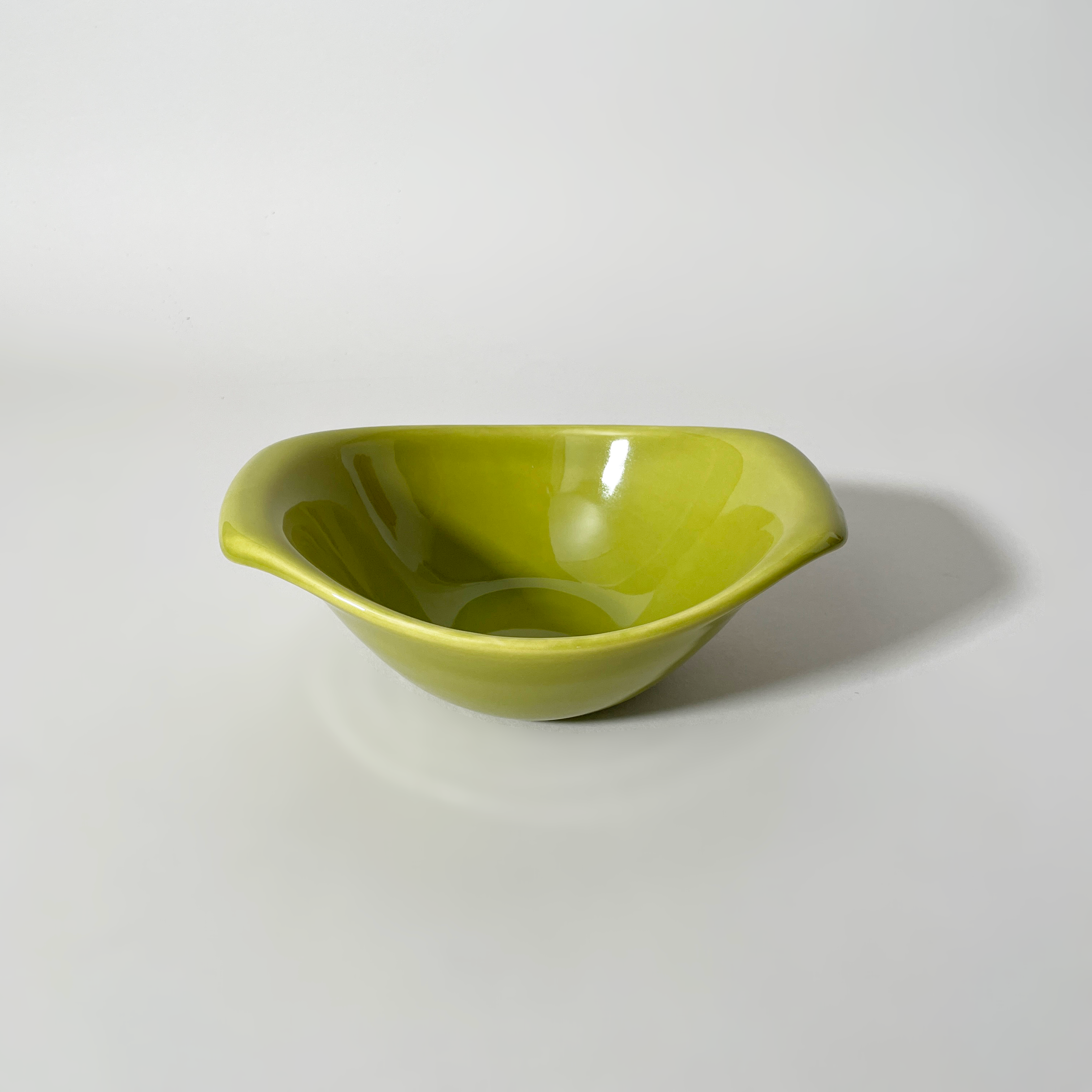 "American Modern" Double Lug Bowl