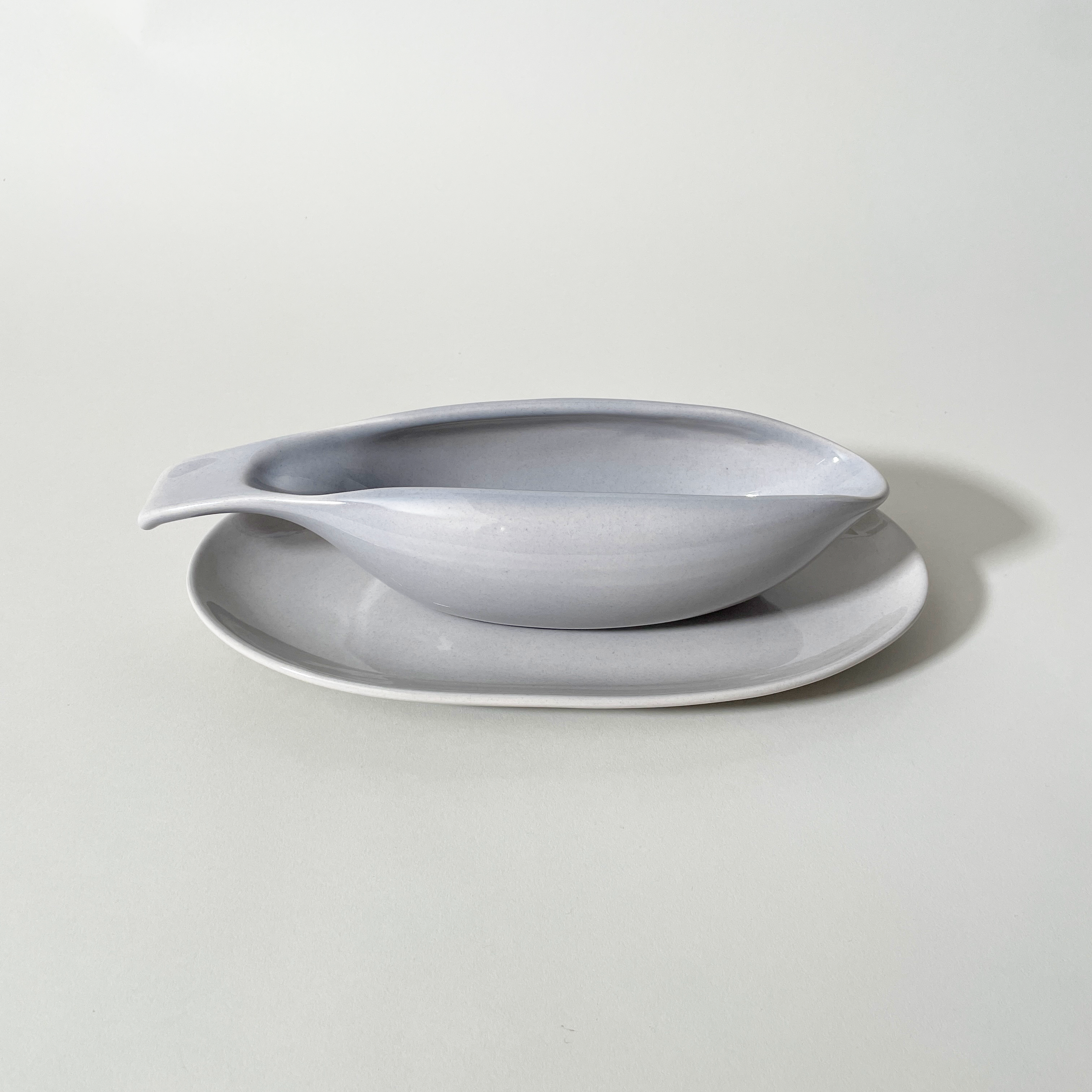 "American Modern" Gravy Boat & Saucer