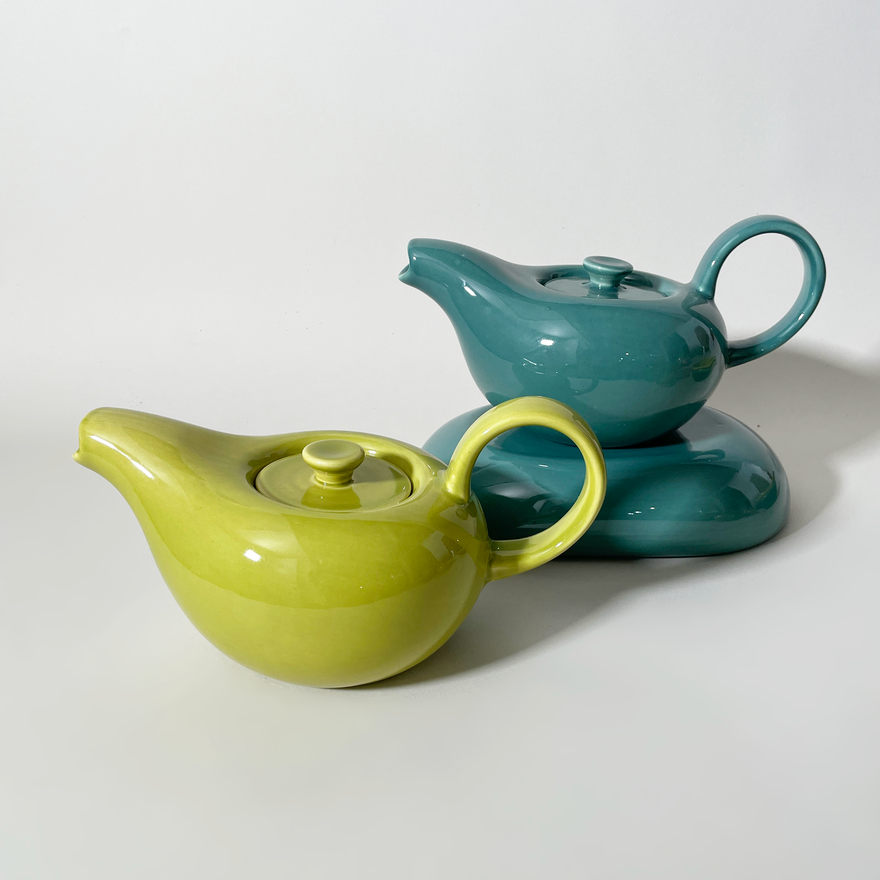 "American Modern" Teapot