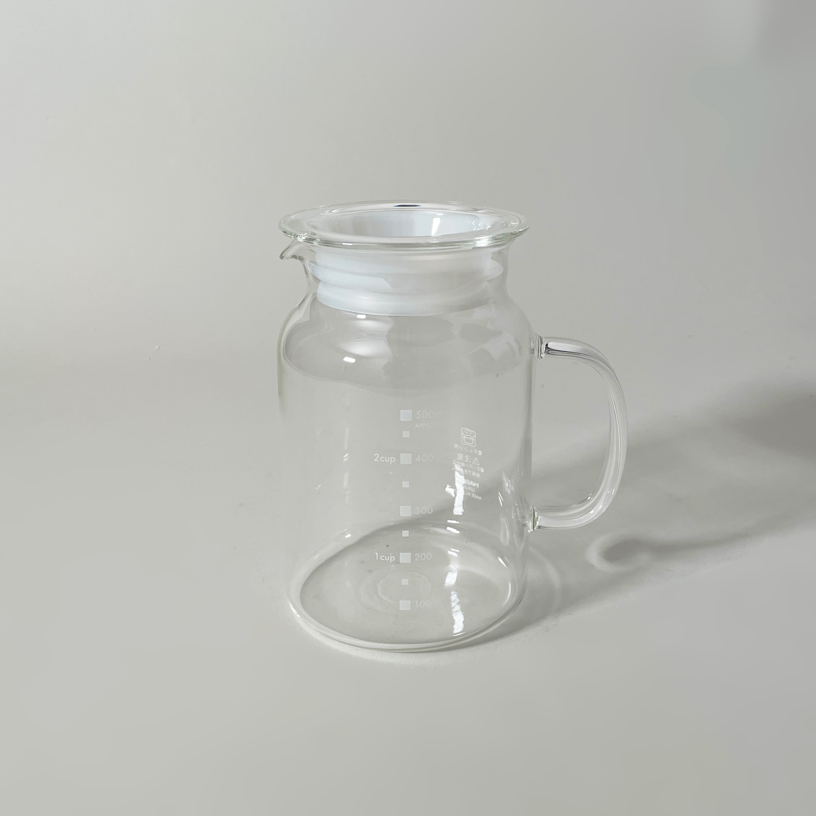 HARIO Heatproof Glass Pitcher with Lid – Measuring & Serving