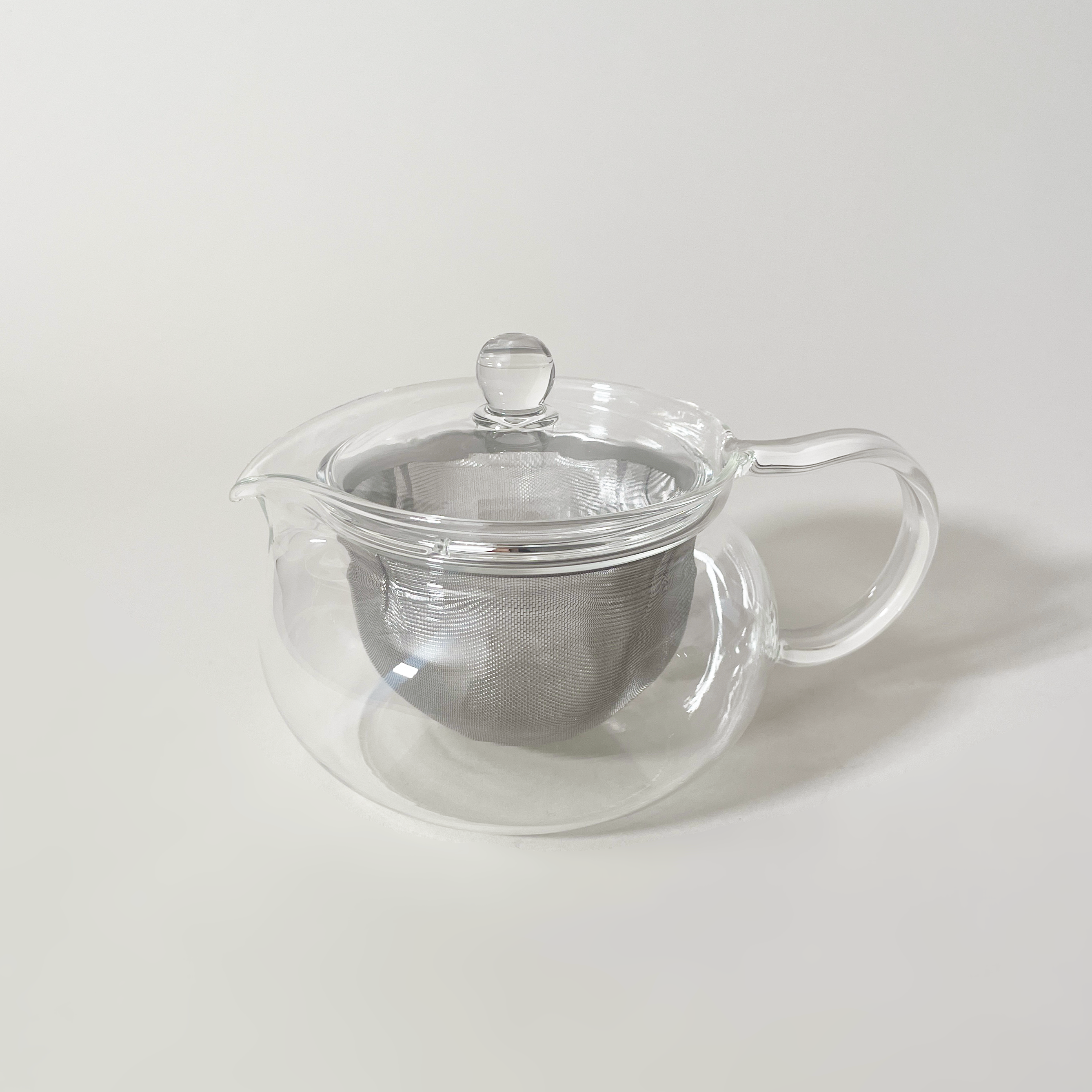HARIO Glass Tea Pot – Heatproof, Removable Strainer, 450ml Capacity