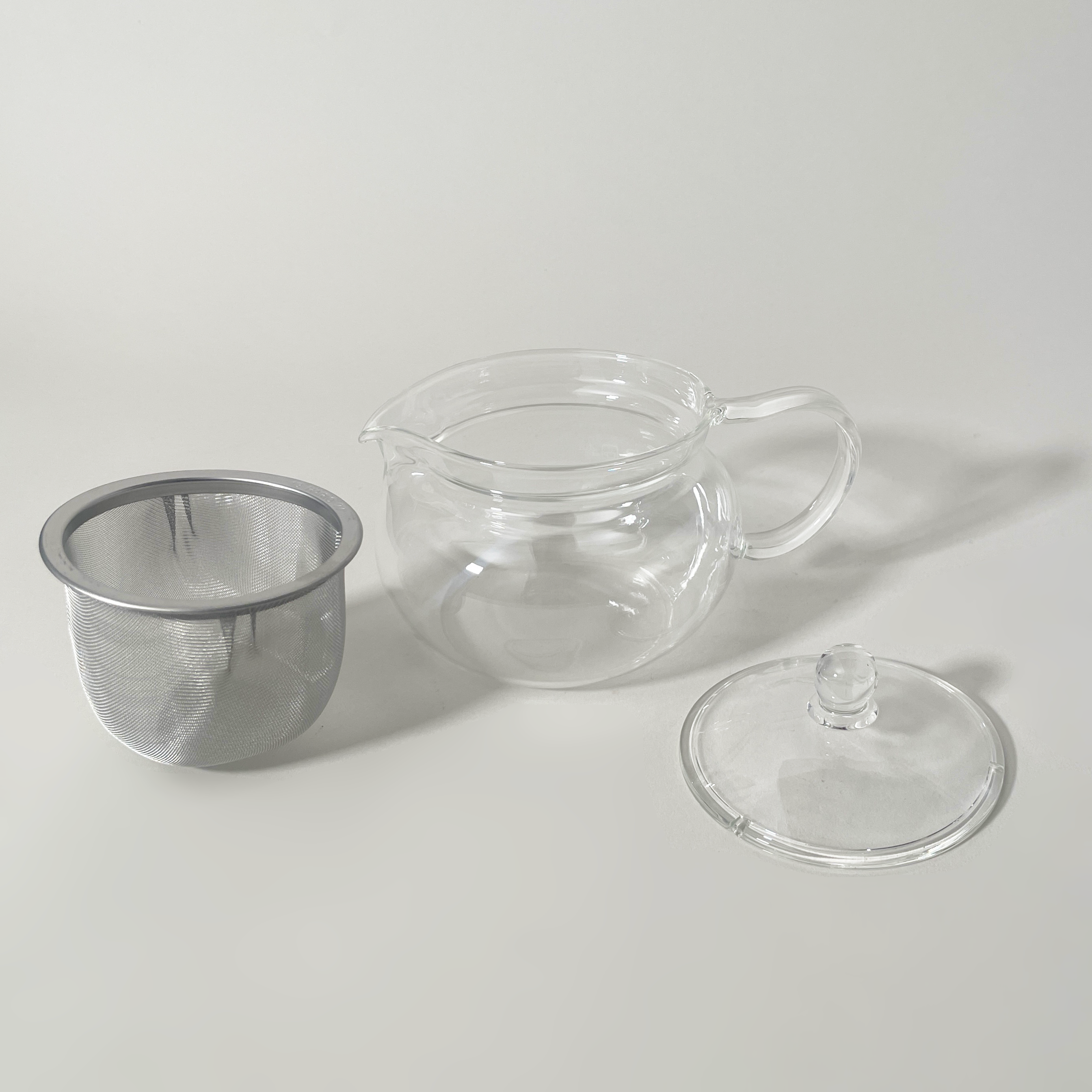 HARIO Glass Tea Pot – Heatproof, Removable Strainer, 450ml Capacity