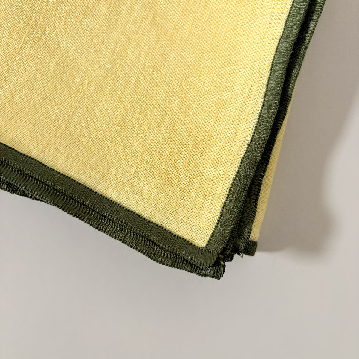 Lemon Contrast Hemmed Linen Napkins, Set of 2