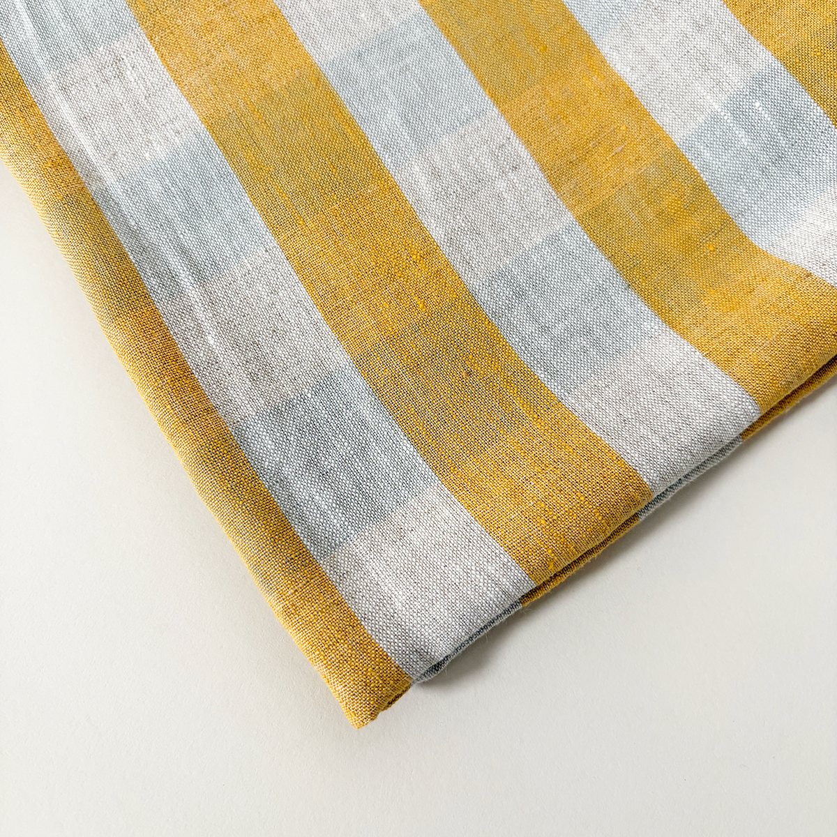 Linen Gingham Tablecloths