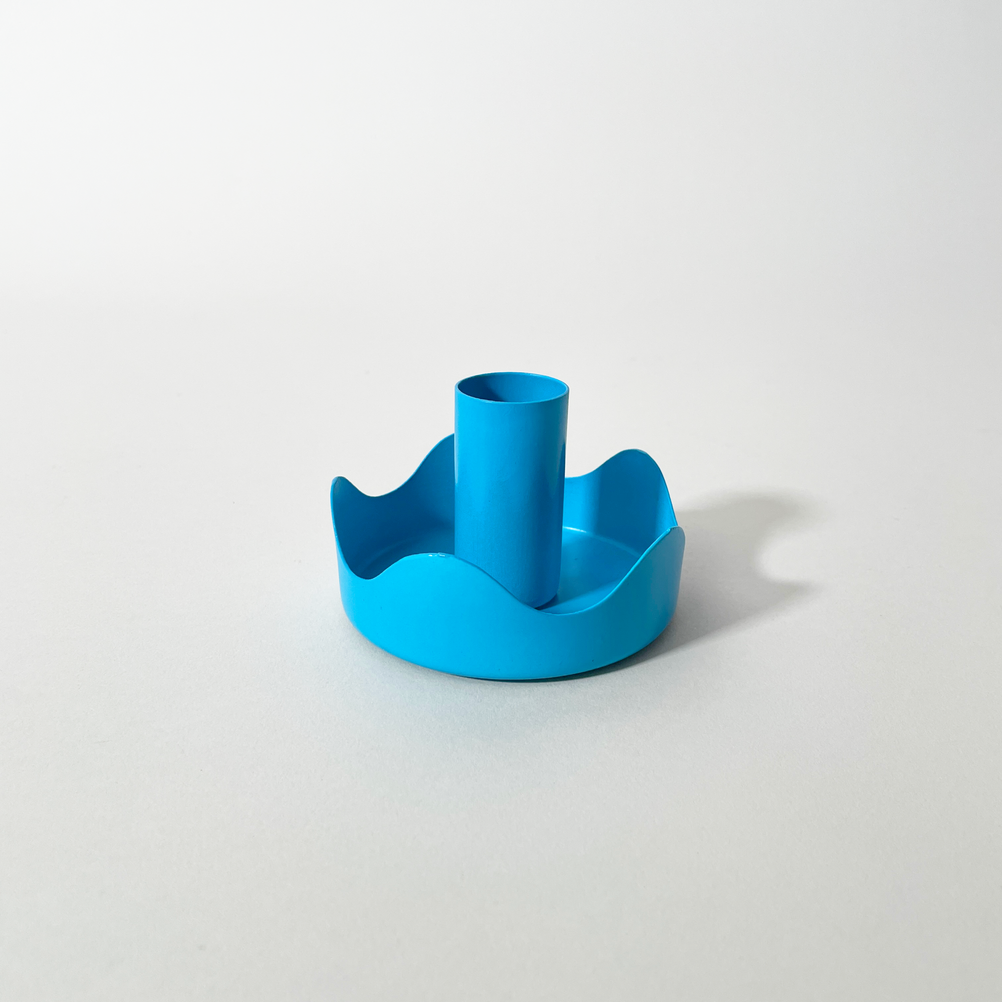 The Colour Emporium Wavy Powder-Coated Metal Candle Holder, Blue