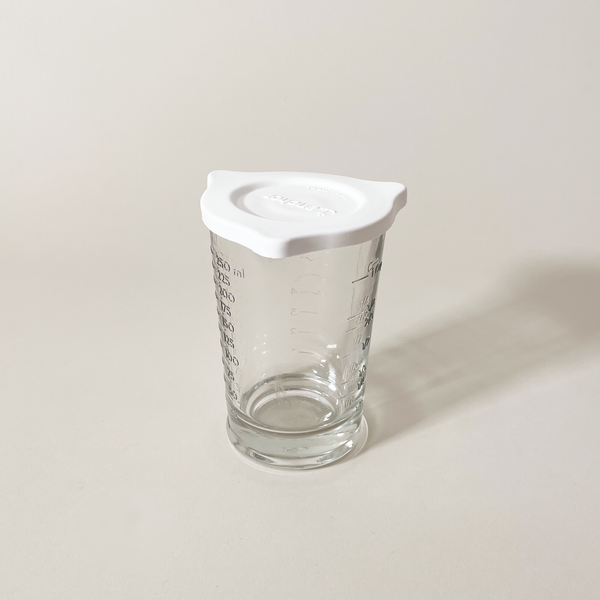 Fox Run Brands - Triple Pour Measuring Glass With Lid - R&D Goods