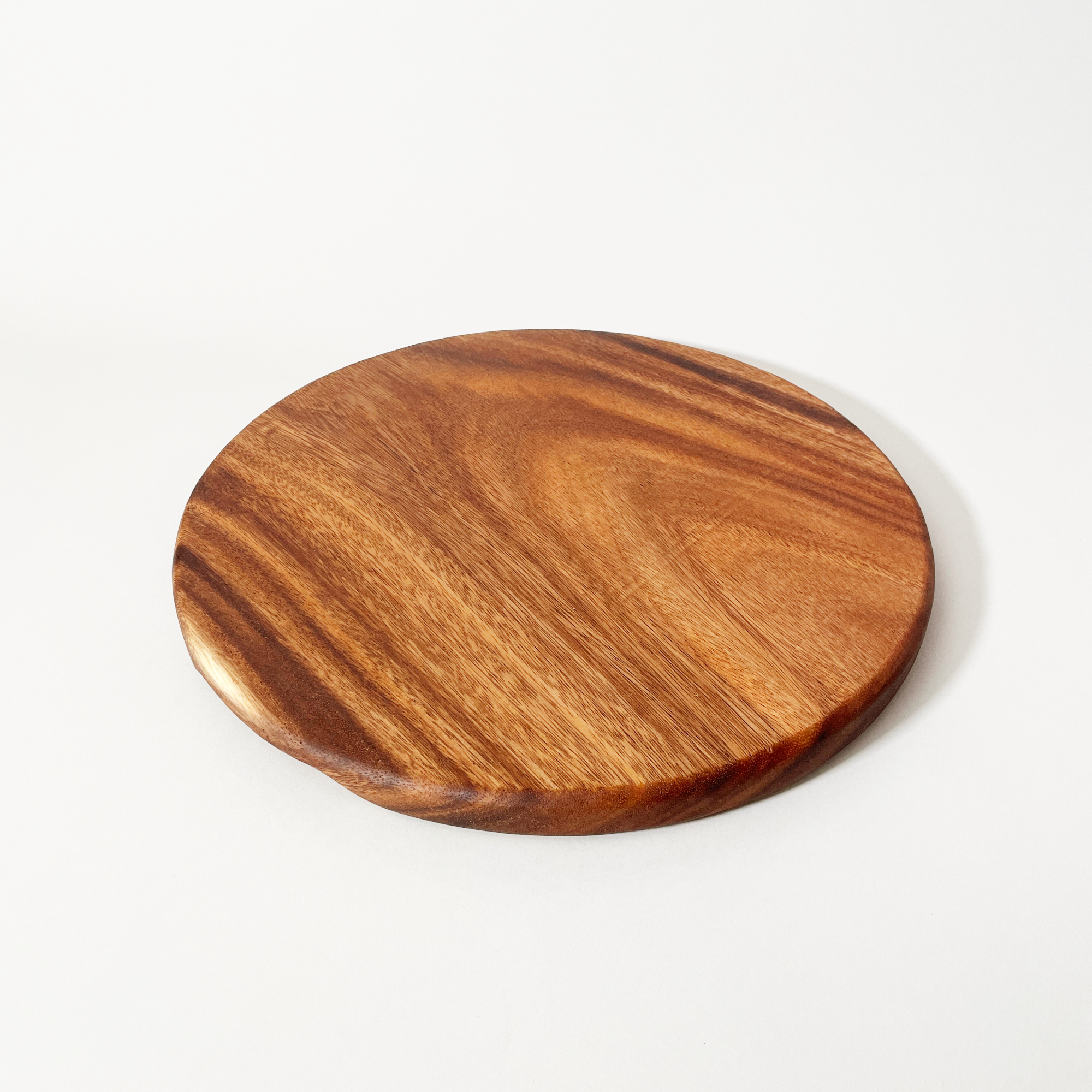  Tuckahoe Hardwoods- 15" Walnut Wood Round Board - R&D Goods