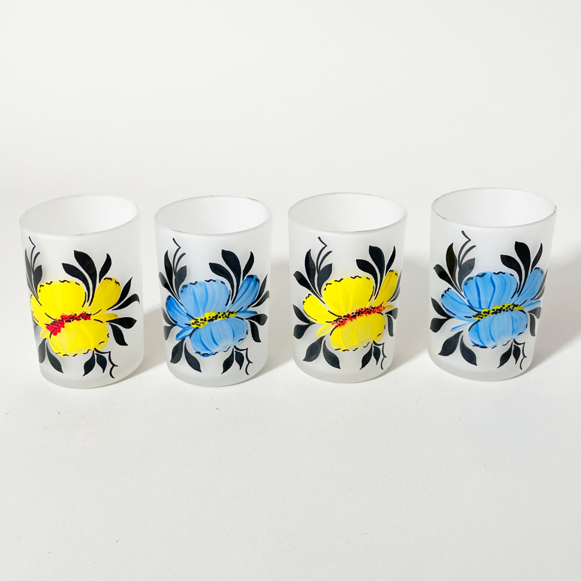 Vintage Painted Floral Frosted Glass Set with Pitcher – Four Glasses, Detail