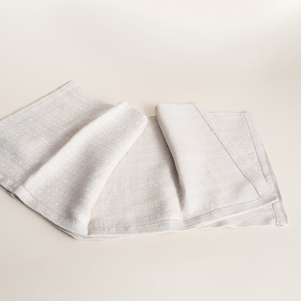 Linen Cloverleaf Tablecloth